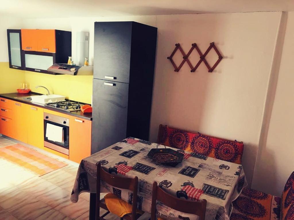 הוילה פורטו צ'זראו Casa Vacanze Arimondi מראה חיצוני תמונה